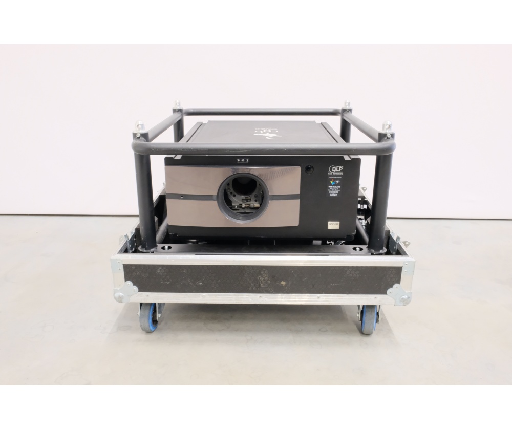 Barco RLM-W8